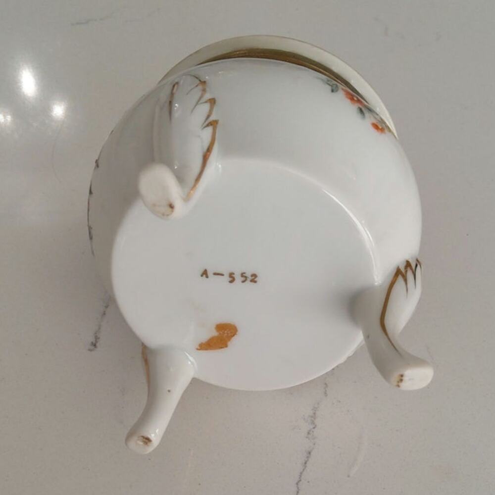 Vtg Napcoware footed trinket box Japanese porcelain hand-painted floral w gold - Picture 5 of 6